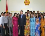 VFF President visits embassy staff and OVs in Laos